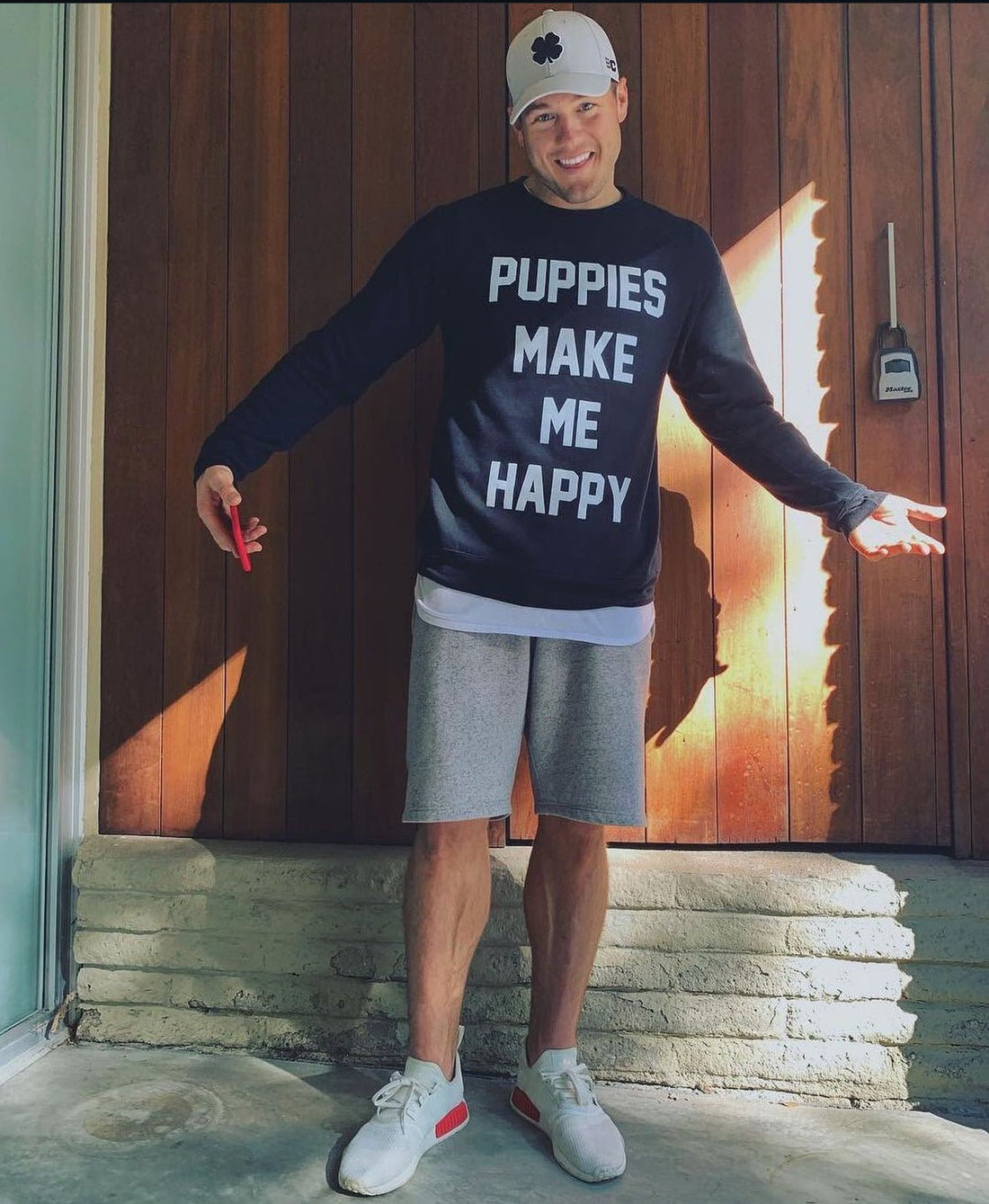 Puppies Make Me Happy Sweatshirt | Present for Dog Owners - Puppies Make Me Happy