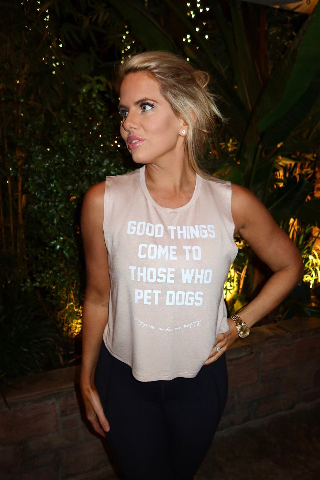 Good Things Come to Those Who Pet Dogs Tank | Gift for Dog Moms - Puppies Make Me Happy