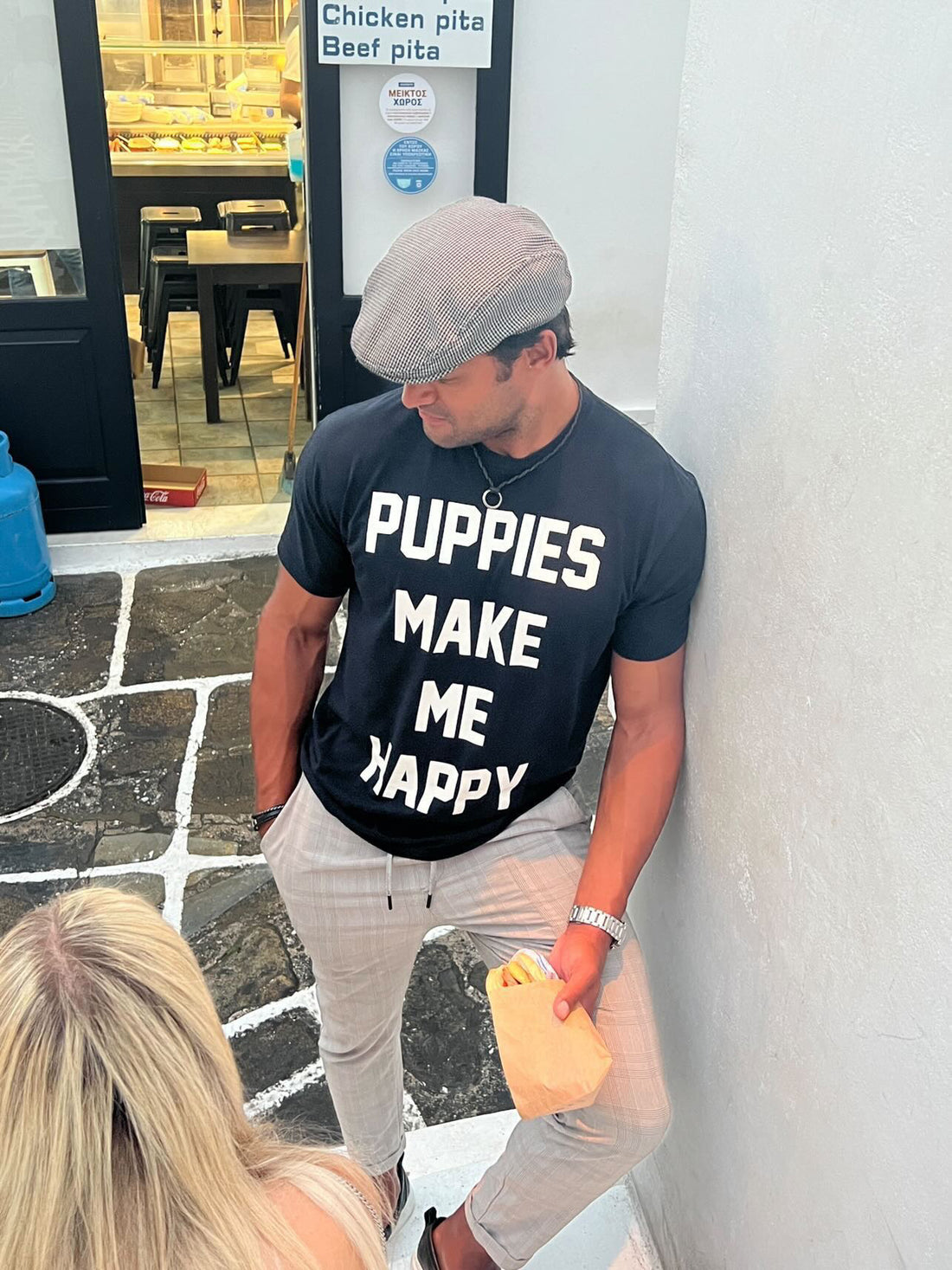 Title Tee | Uni-Sex Crewneck Tee - Puppies Make Me Happy