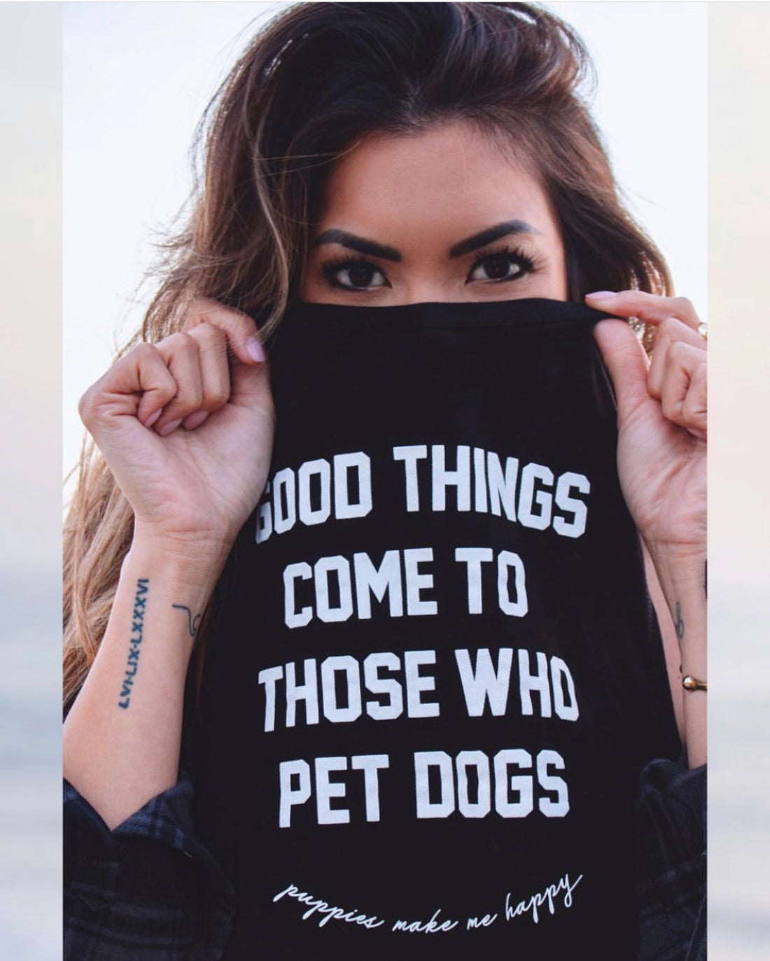 Black T Good things come to those who pet dogs